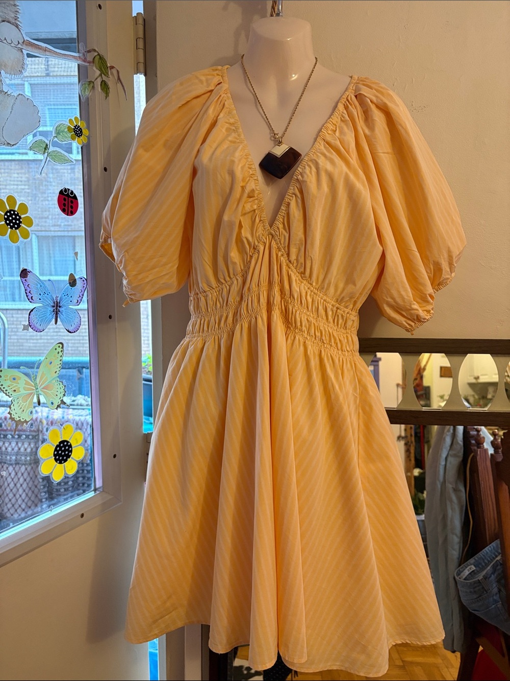 Wilfred Pale Yellow V-Neck Puff Sleeve Midi Dress. Cotton